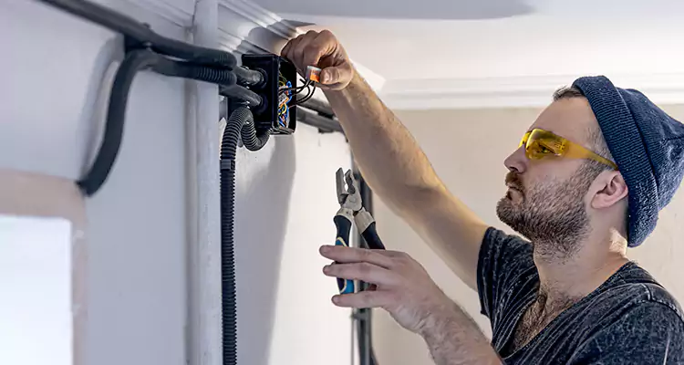 Garage Door Opener Cable Repair in Glenvar Heights, FL