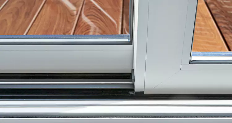 Patio Doors Leaking Water Issue Repair Services in Glenvar Heights, FL