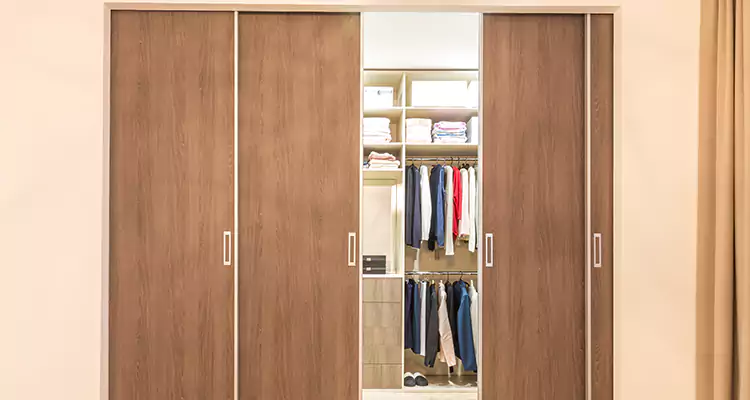 Sliding Closet Wardrobe Repairs in Glenvar Heights, FL